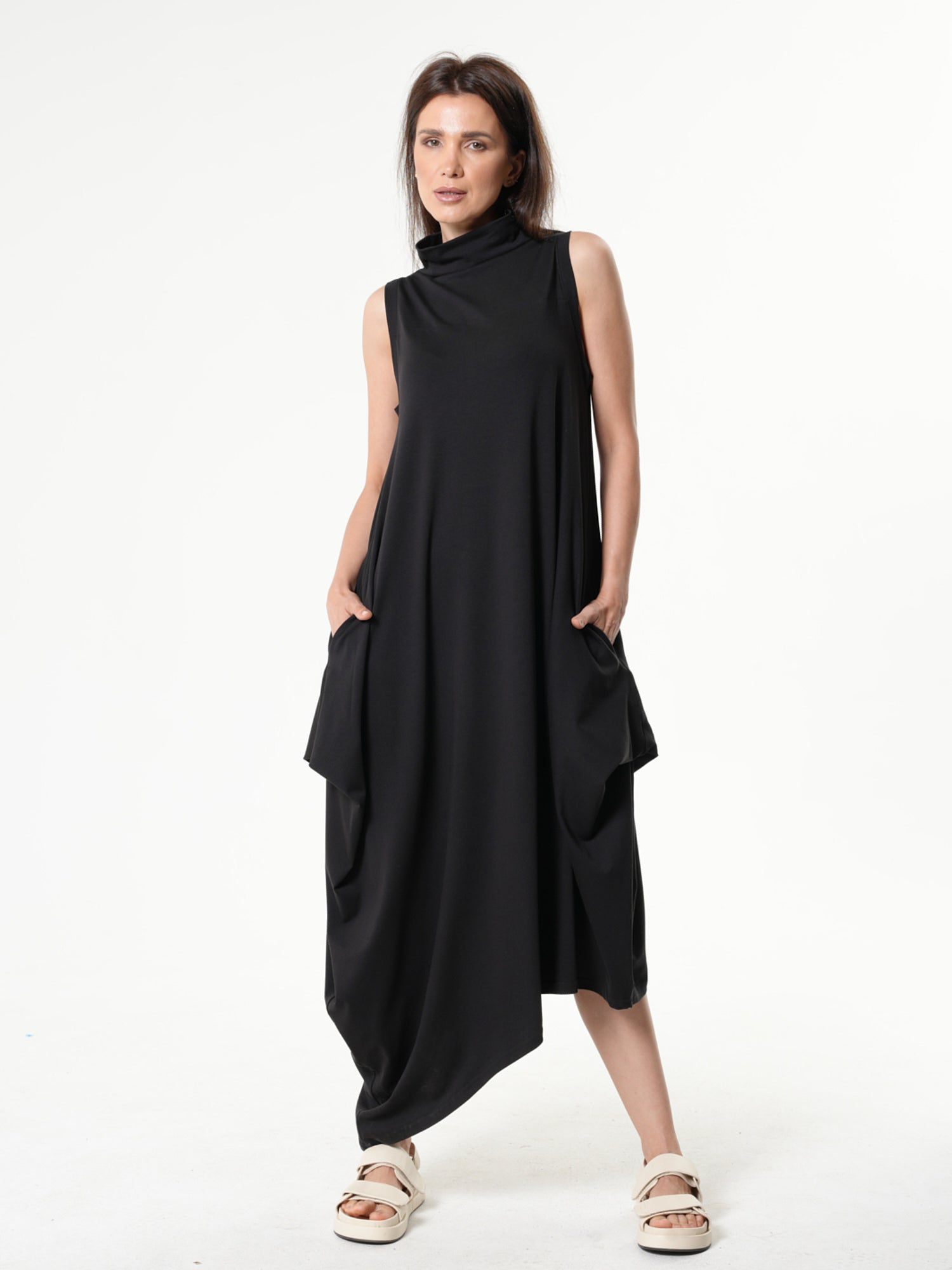 Sleeveless Cotton Dress In Black – Metamorphoza