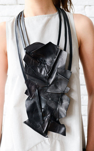Oversize Leather Necklace