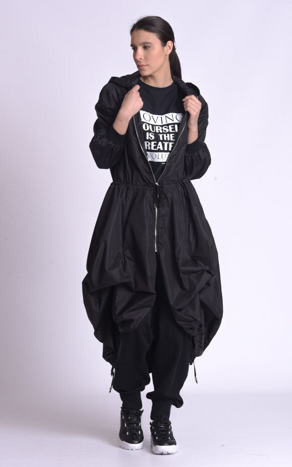 ラッタッタ Black Long Raincoat – Metamorphoza