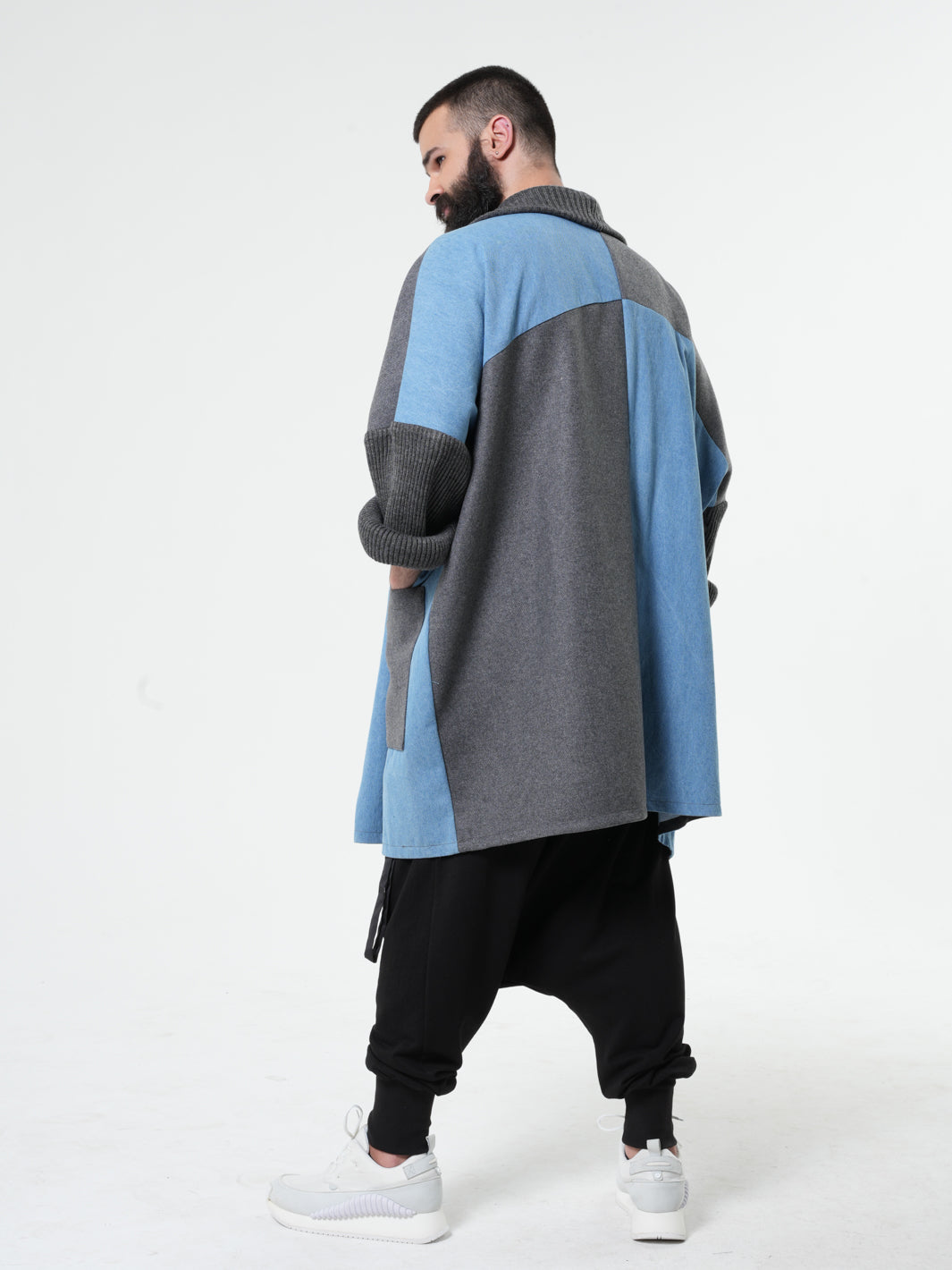 COATS & VESTS