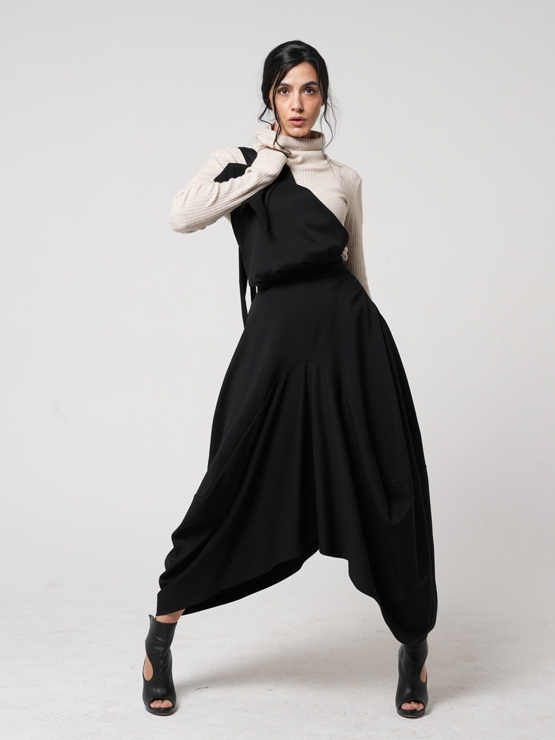 AboutyouMETSk0014_Black_2_1080