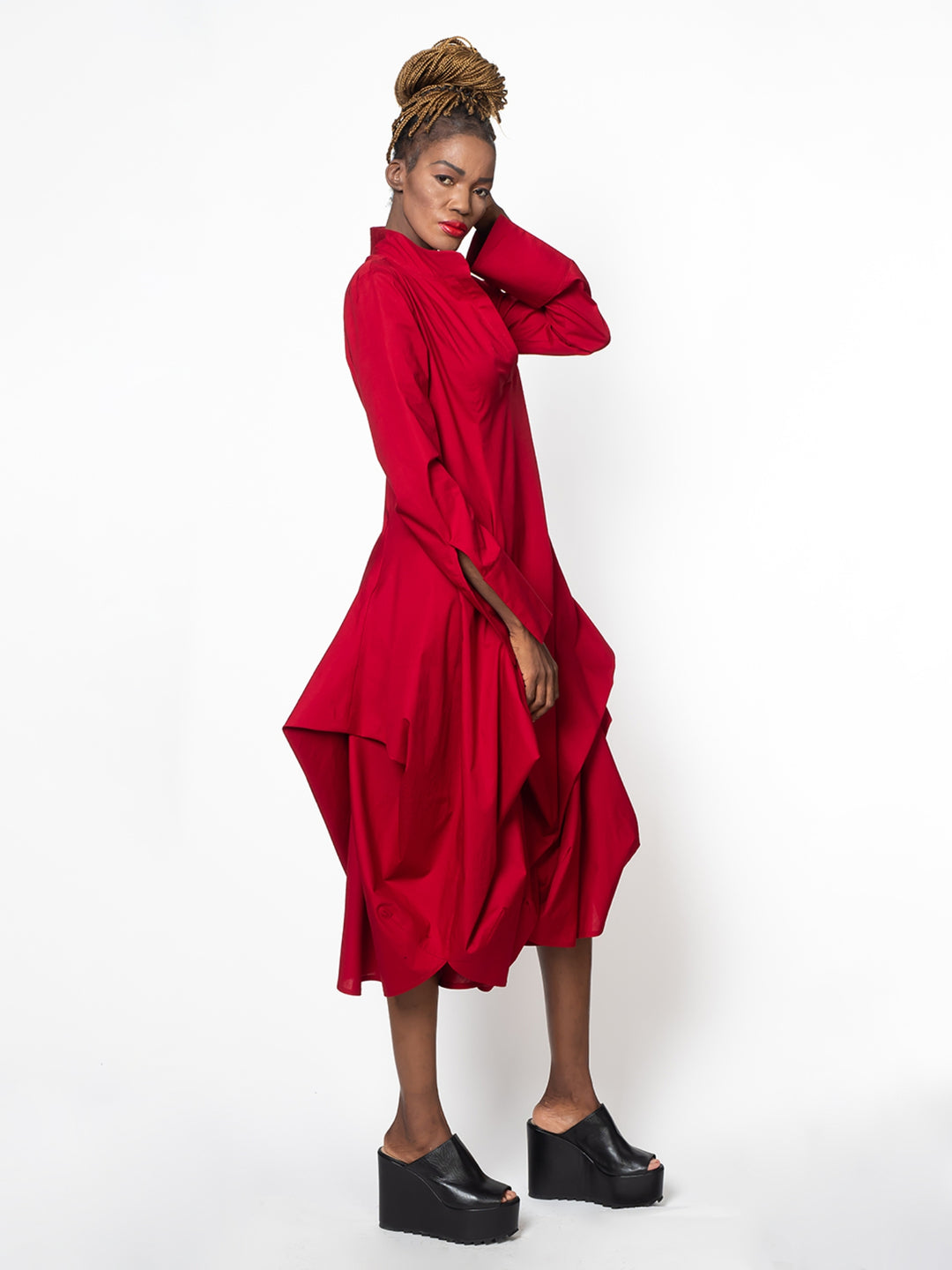 Maxi Asymmetric Collar Shirt Dress In Red – Metamorphoza