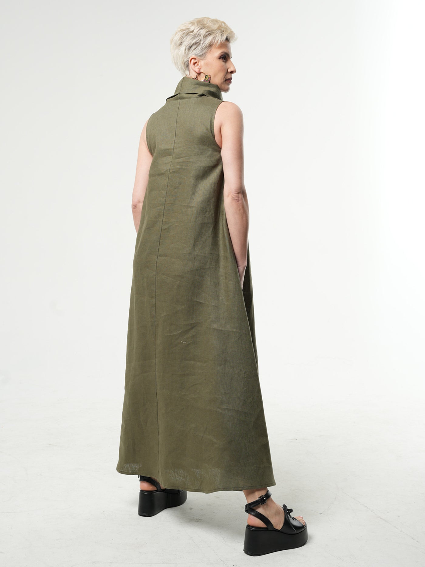 Maxi Linen Dress With Large Collar in Khaki