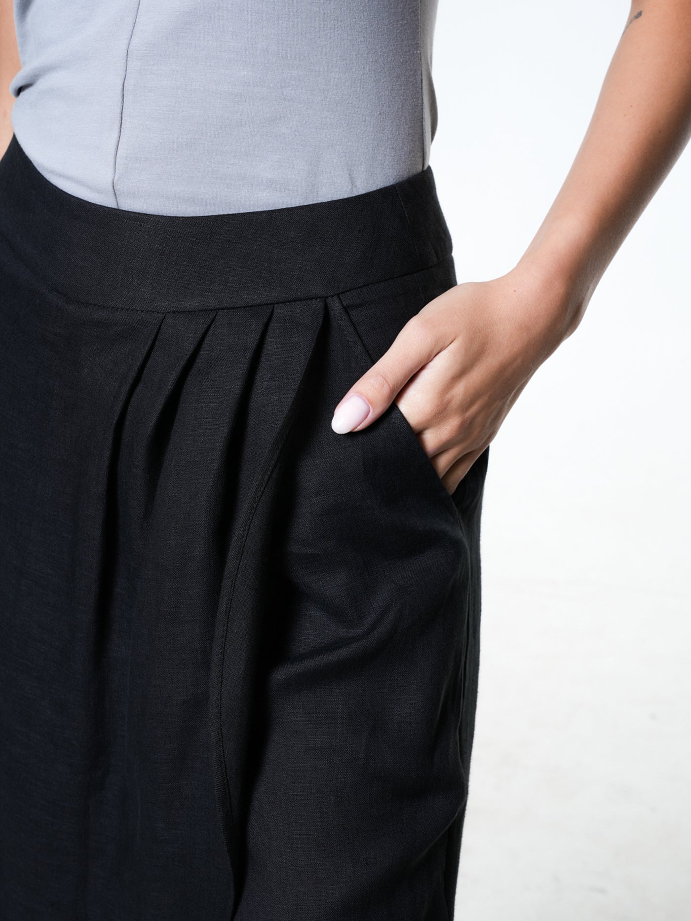 Loose Linen Pants In Black