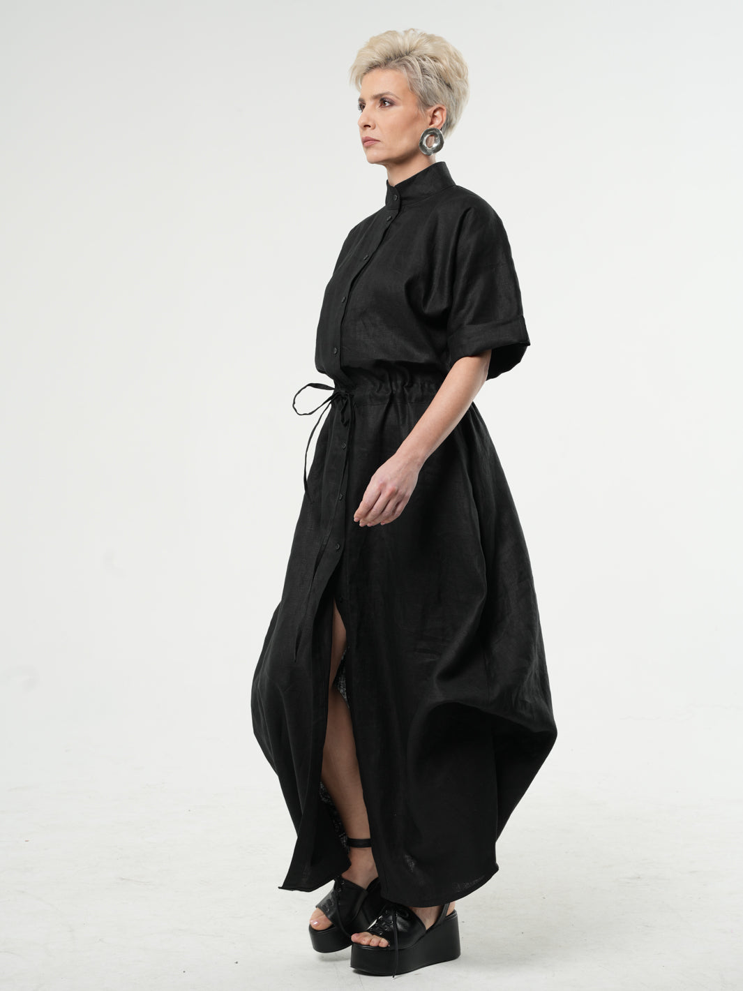 Maxi Linen Shirt Dress in Black