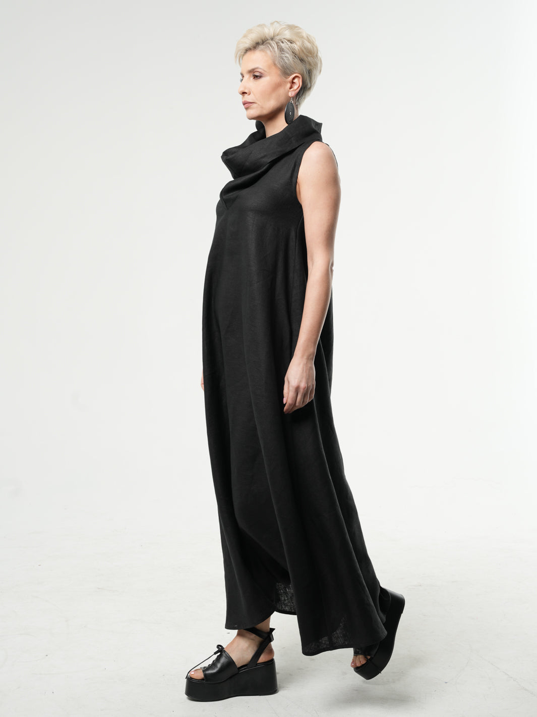 black linen maxi dress With Large Collar – Metamorphoza A beautifully layered dress Sexy Cut-Out Long Formal Length:Regular (40.5 Inches) mccall's