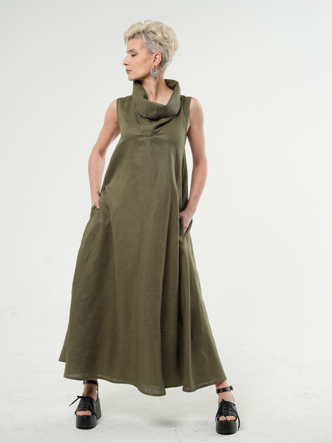 Maxi Linen Dress With Large Collar in Khaki