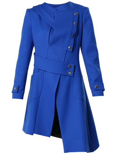 Manteau élégant avec boutons métalliques