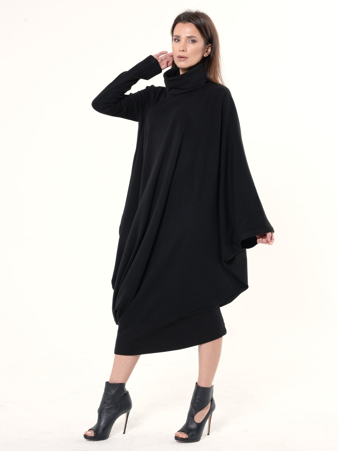 Soft Loose Turtleneck Dress In Black