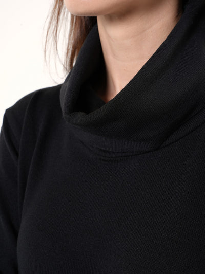 Soft Loose Turtleneck Dress In Black