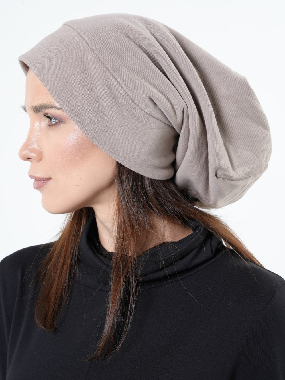 Komplet mekanih slouchy kapica