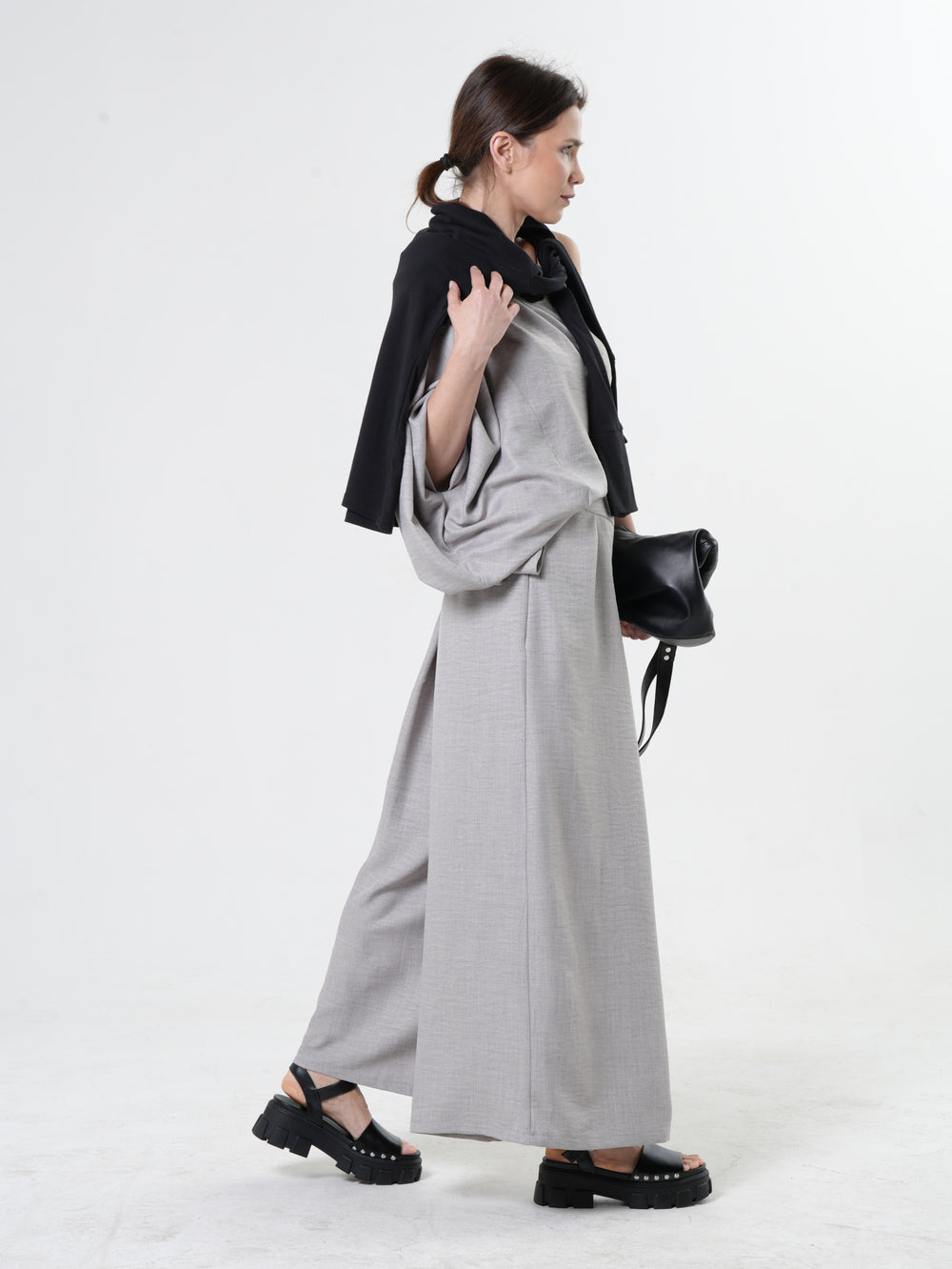 Wide-Leg Pants With Front Pleats In Gray