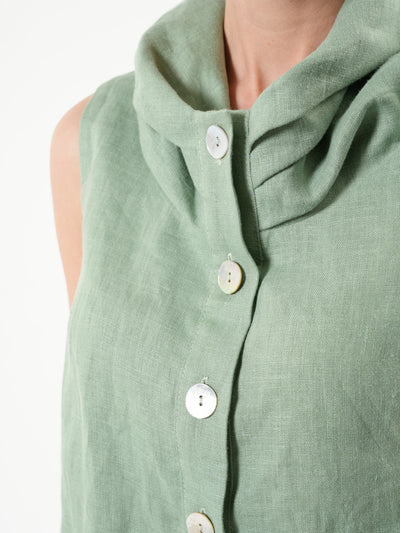 Buttoned Sleeveless Linen Top In Light Green