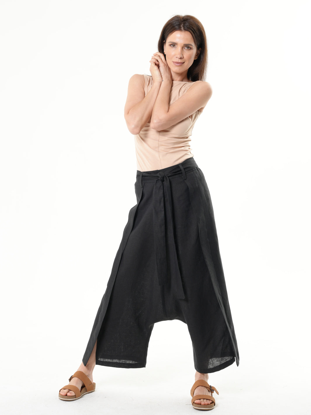 Linen Drop-Crotch Pants In Black