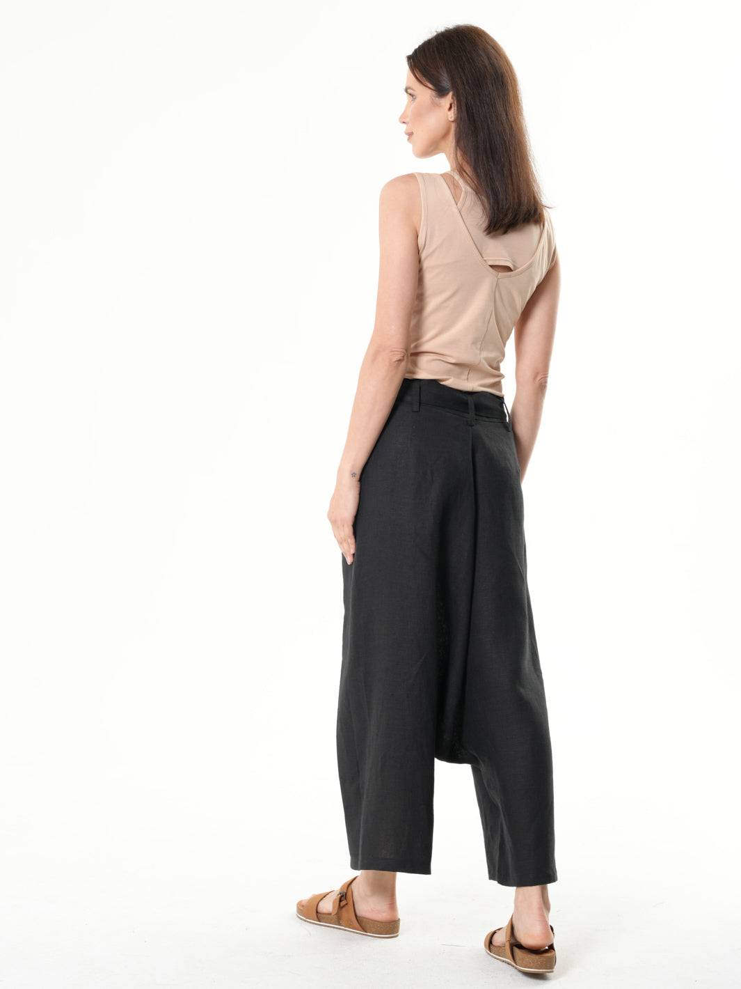 Linen Drop-Crotch Pants In Black