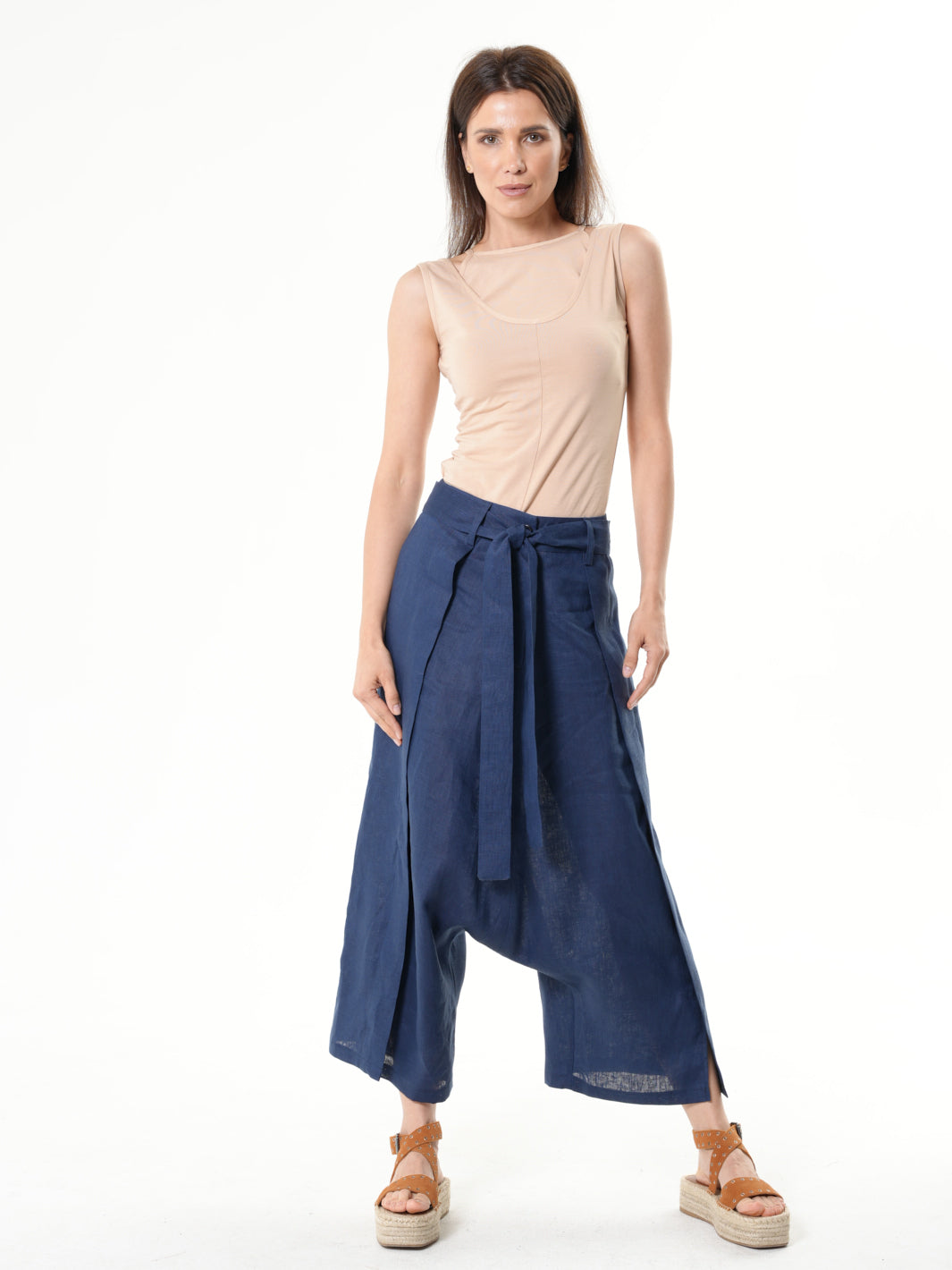Linen Drop-Crotch Pants In Black – Metamorphoza