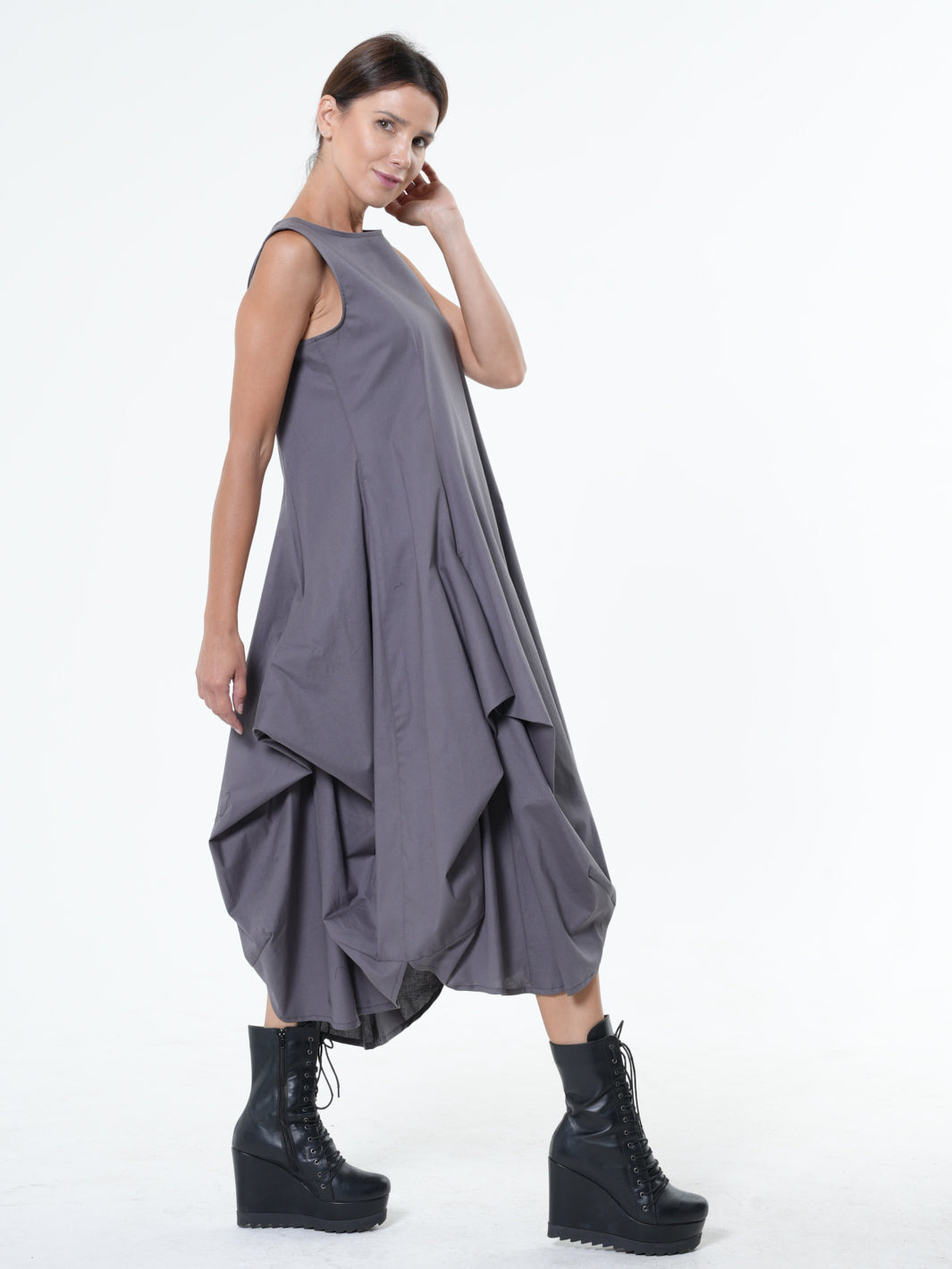 Sleeveless Gray Dress With Drappings