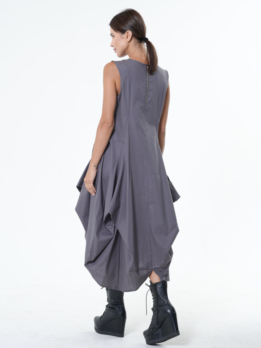 Sleeveless Gray Dress With Drappings