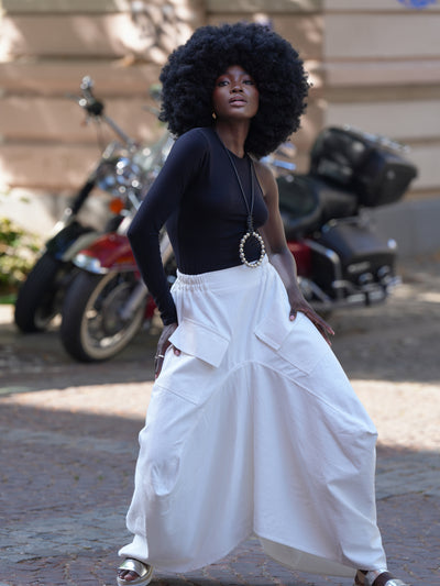 Jupe de jean long asymétrique en blanc