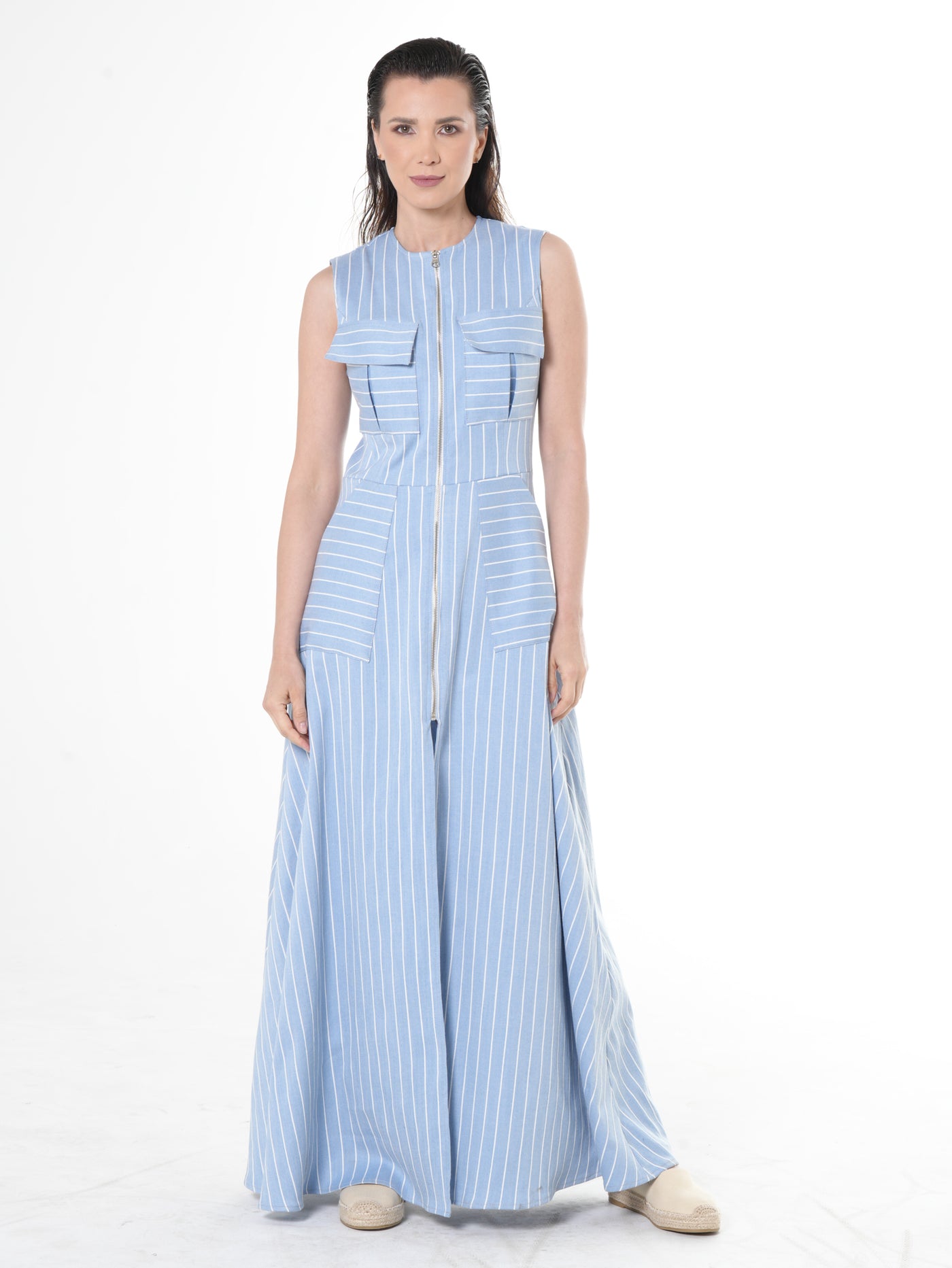 Langes Denim gestreiftes Kleid in hellblau