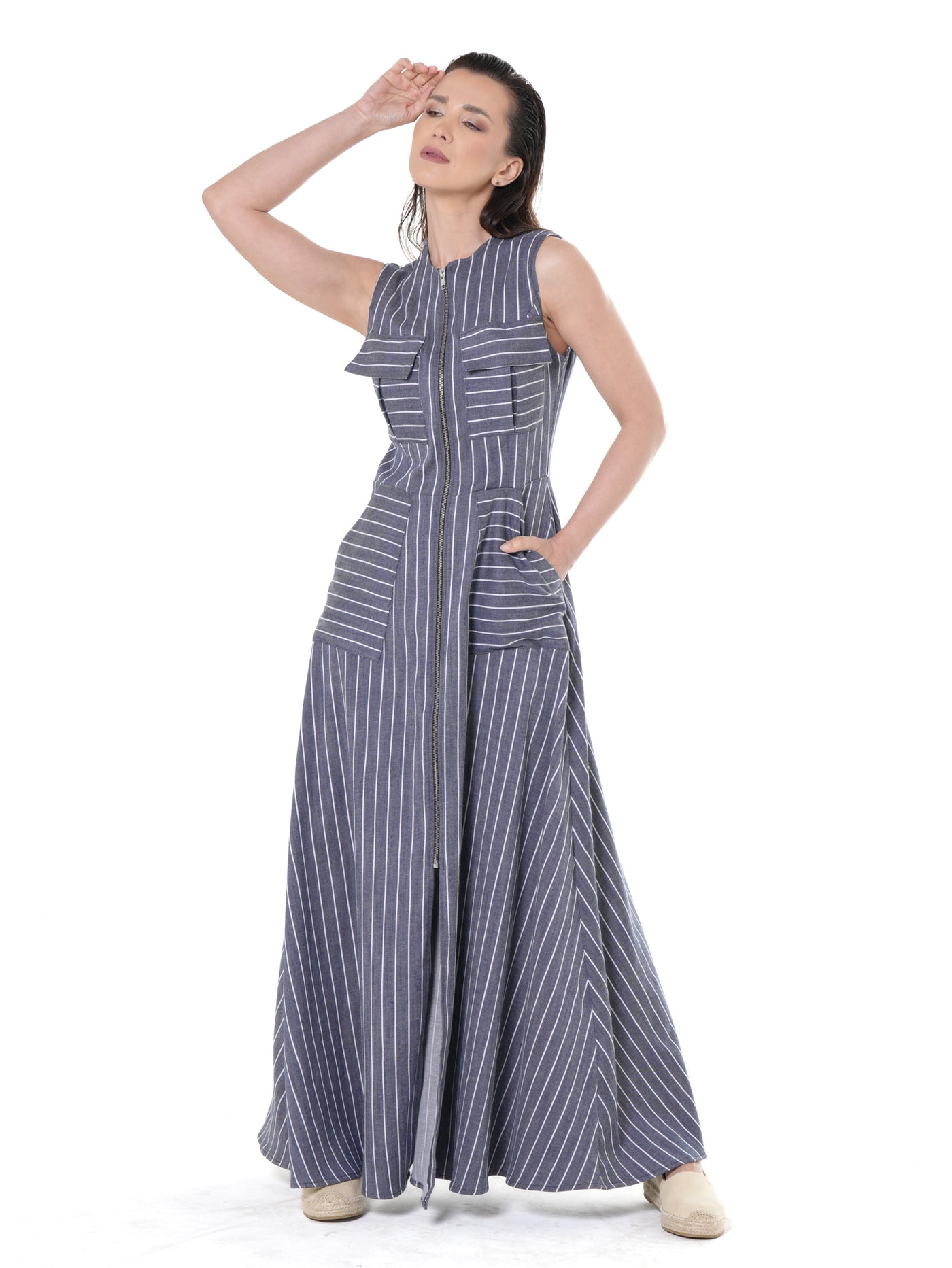 Langes Denim gestreiftes Kleid in dunkelblau