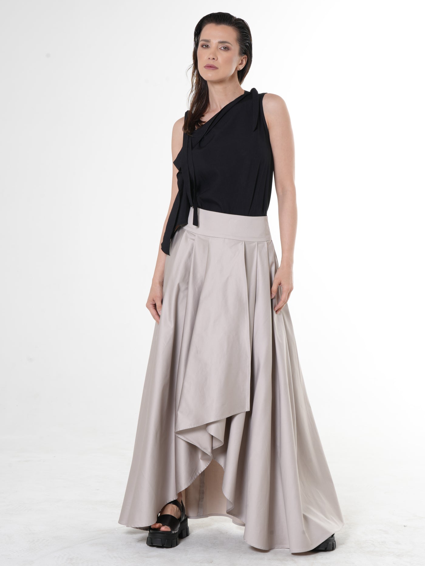 Jupe drapée maxi en beige