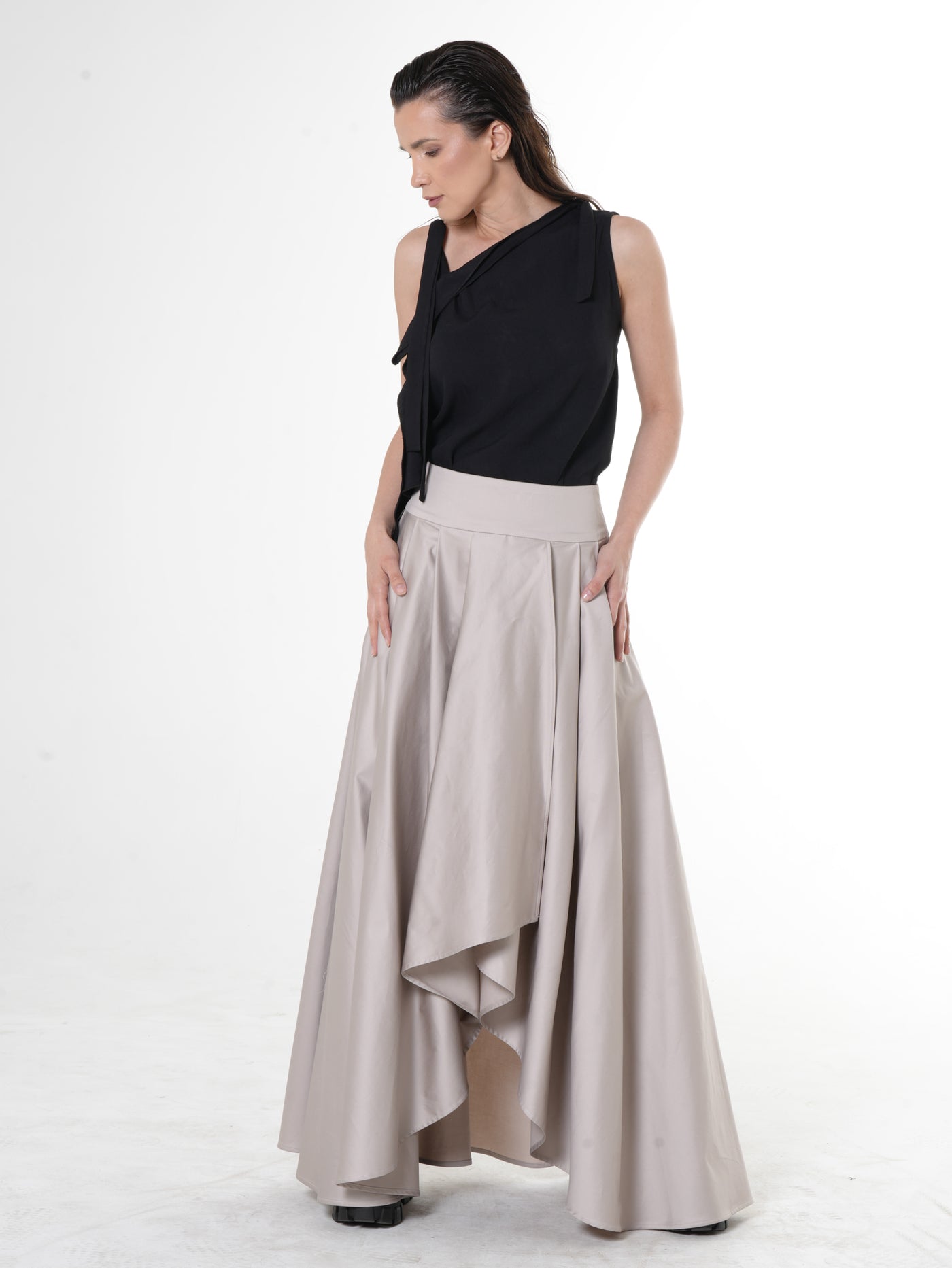 Jupe drapée maxi en beige