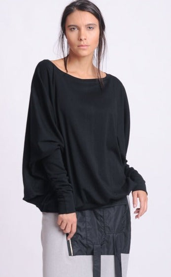 Oversize Top With Fitted Sleeves