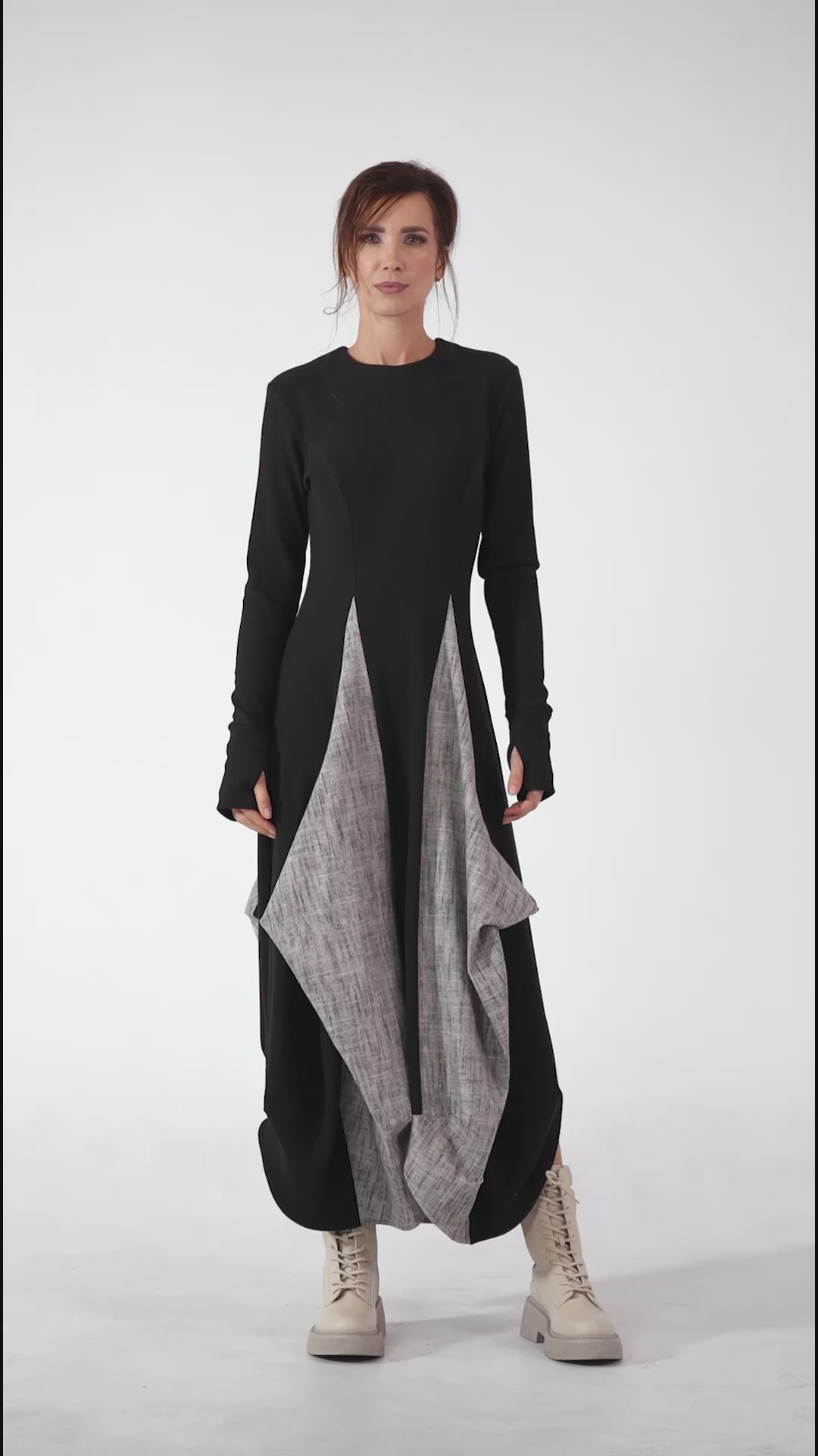 Two-Toned Maxi Dress With Thumbhole Sleeves