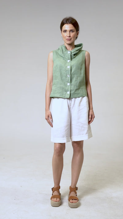 Buttoned Sleeveless Linen Top In Light Green