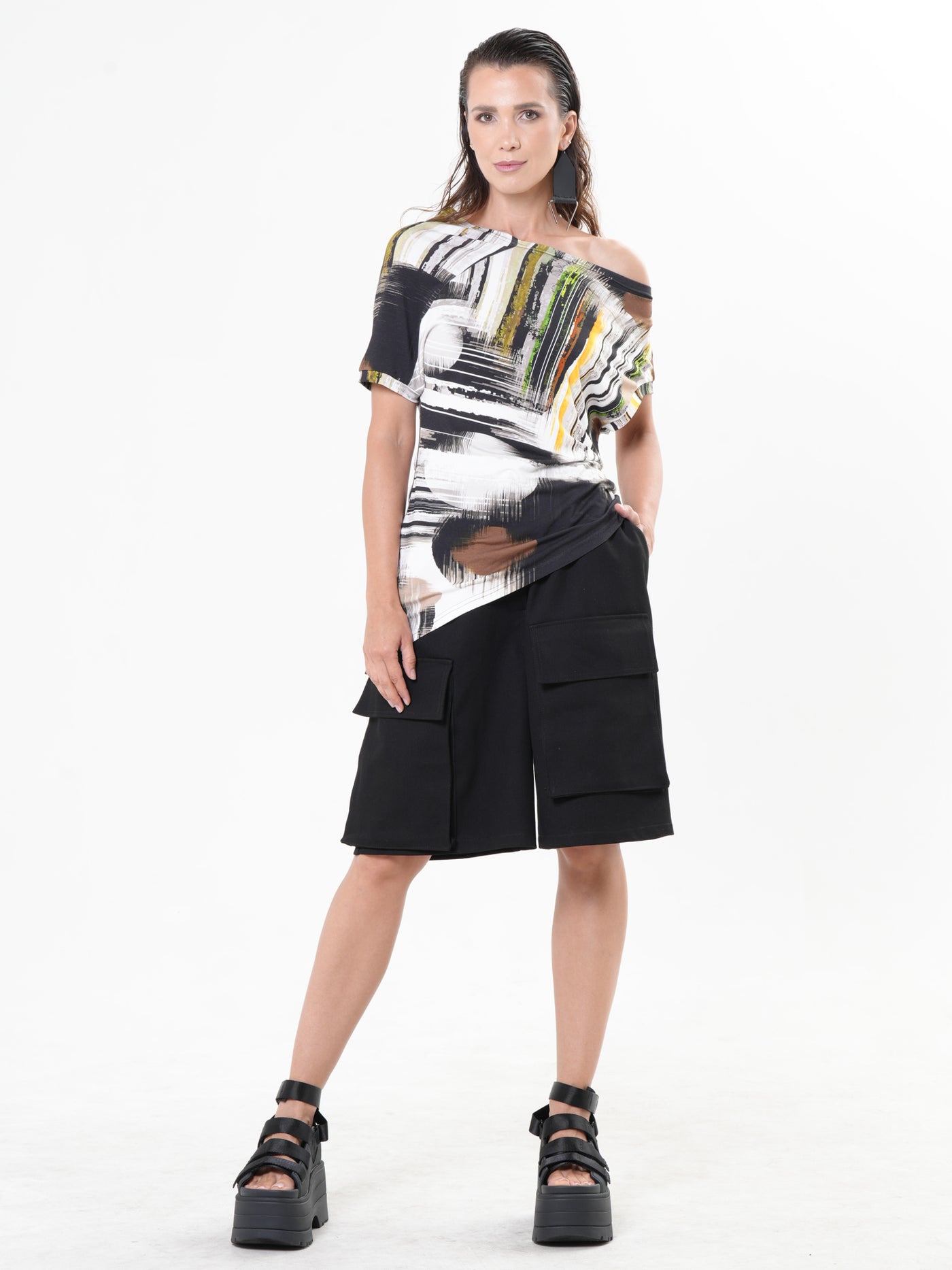 Asymmetric Cotton Top With Abstract Print