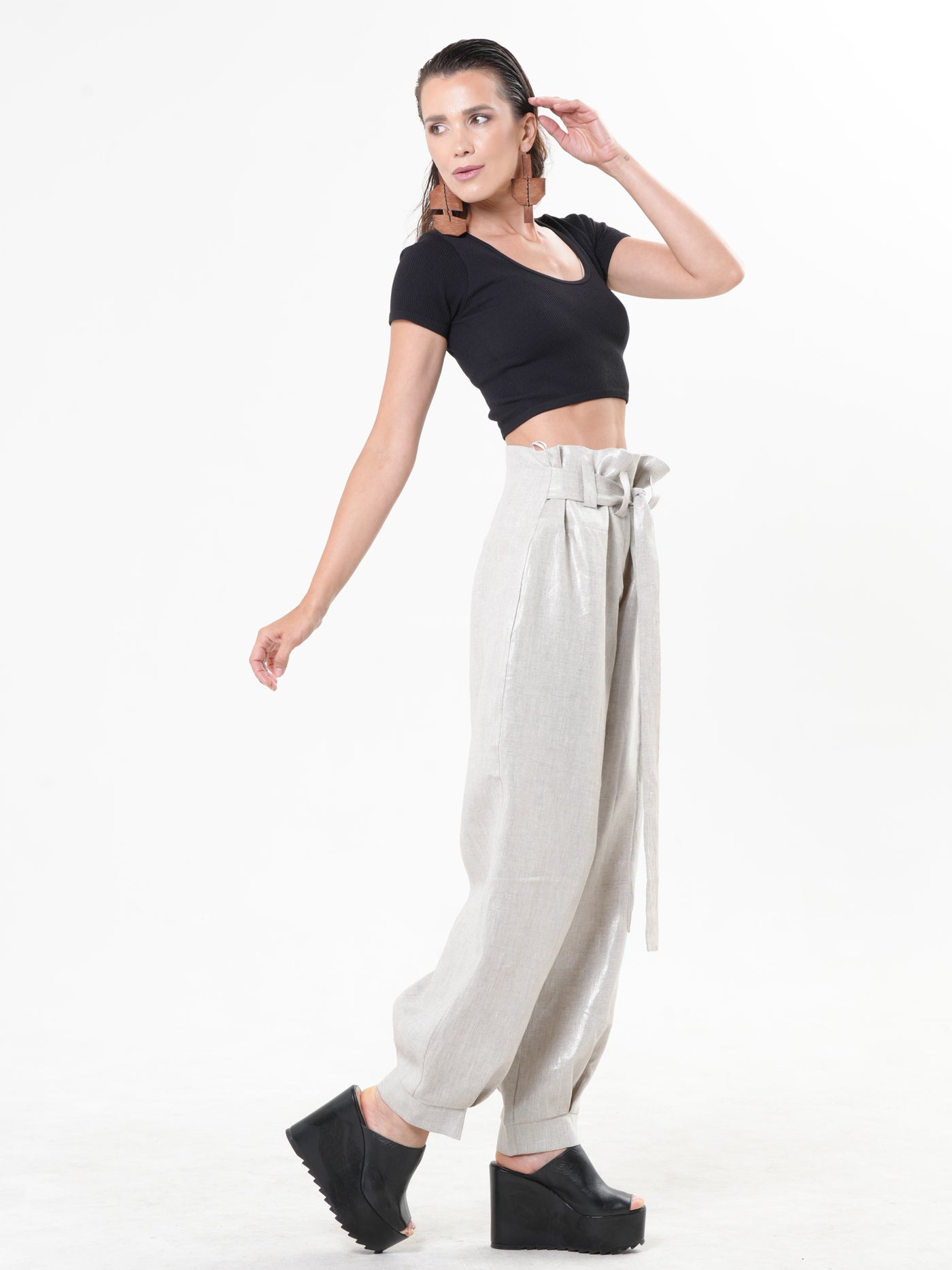 Shimmering High-Waisted Linen Pants