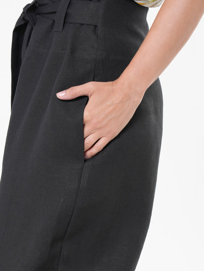 High-Waisted Linen Pants in Black