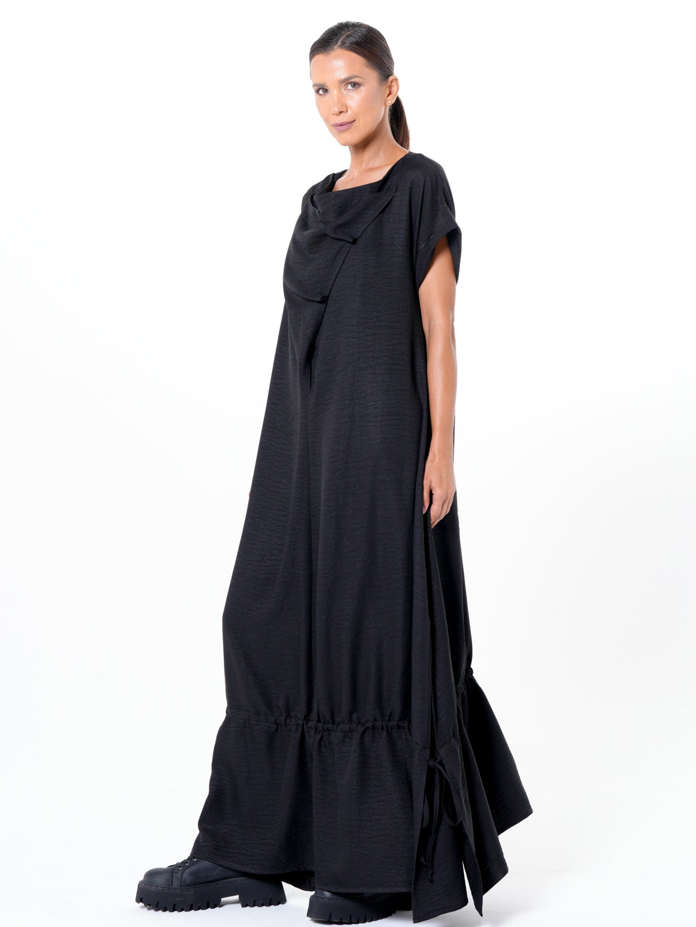 Short Sleeve Maxi Dress In Black