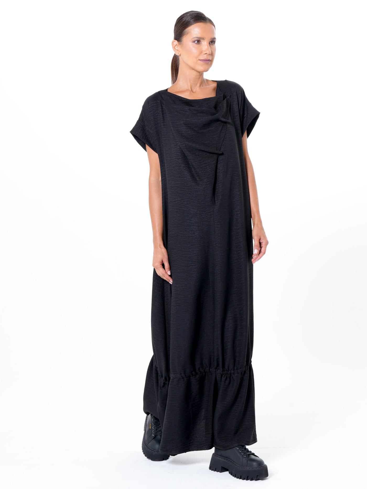 Short Sleeve Maxi Dress In Black