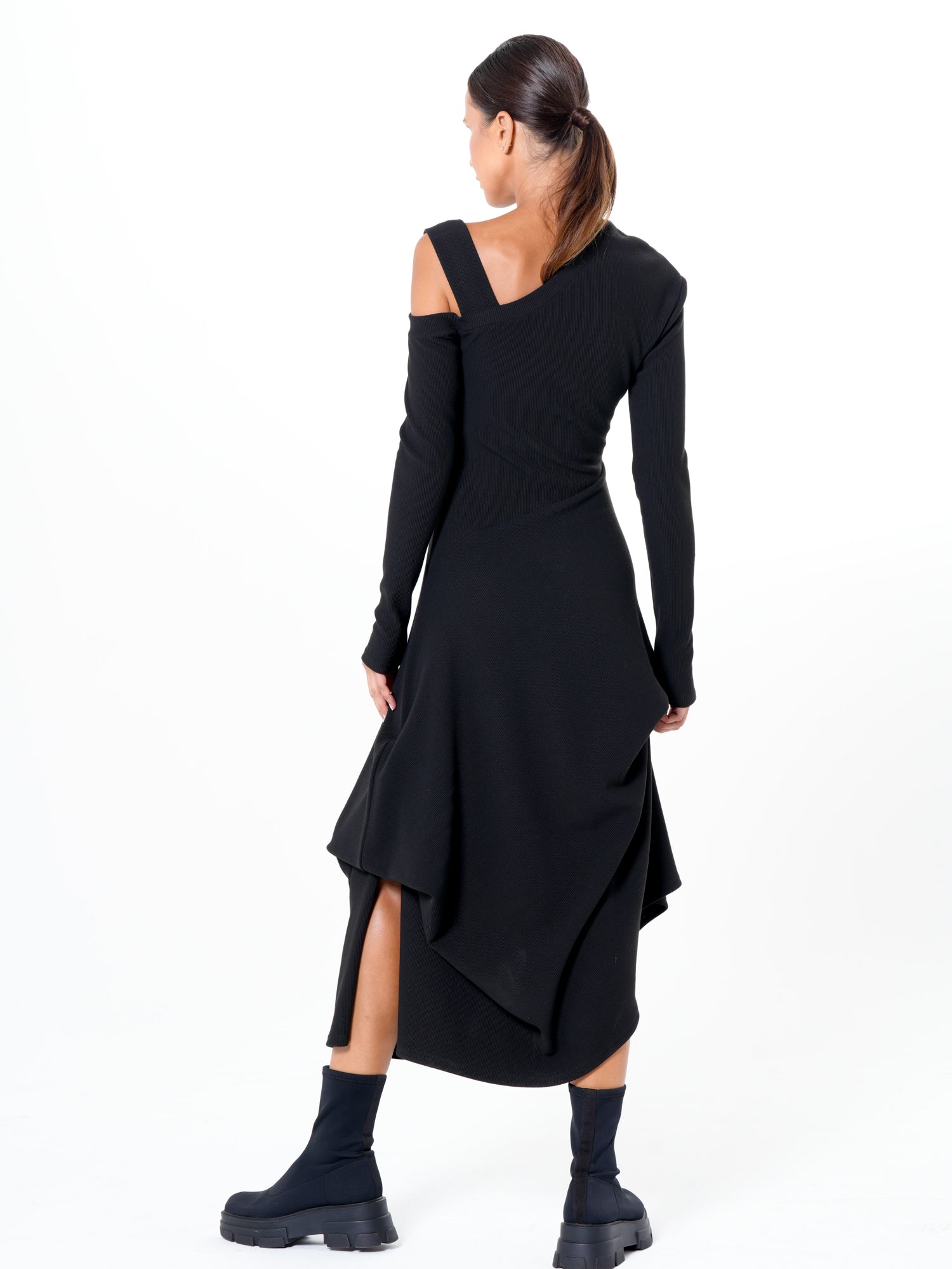 Asymmetric Black Dress with Shoulder Cutout – Metamorphoza