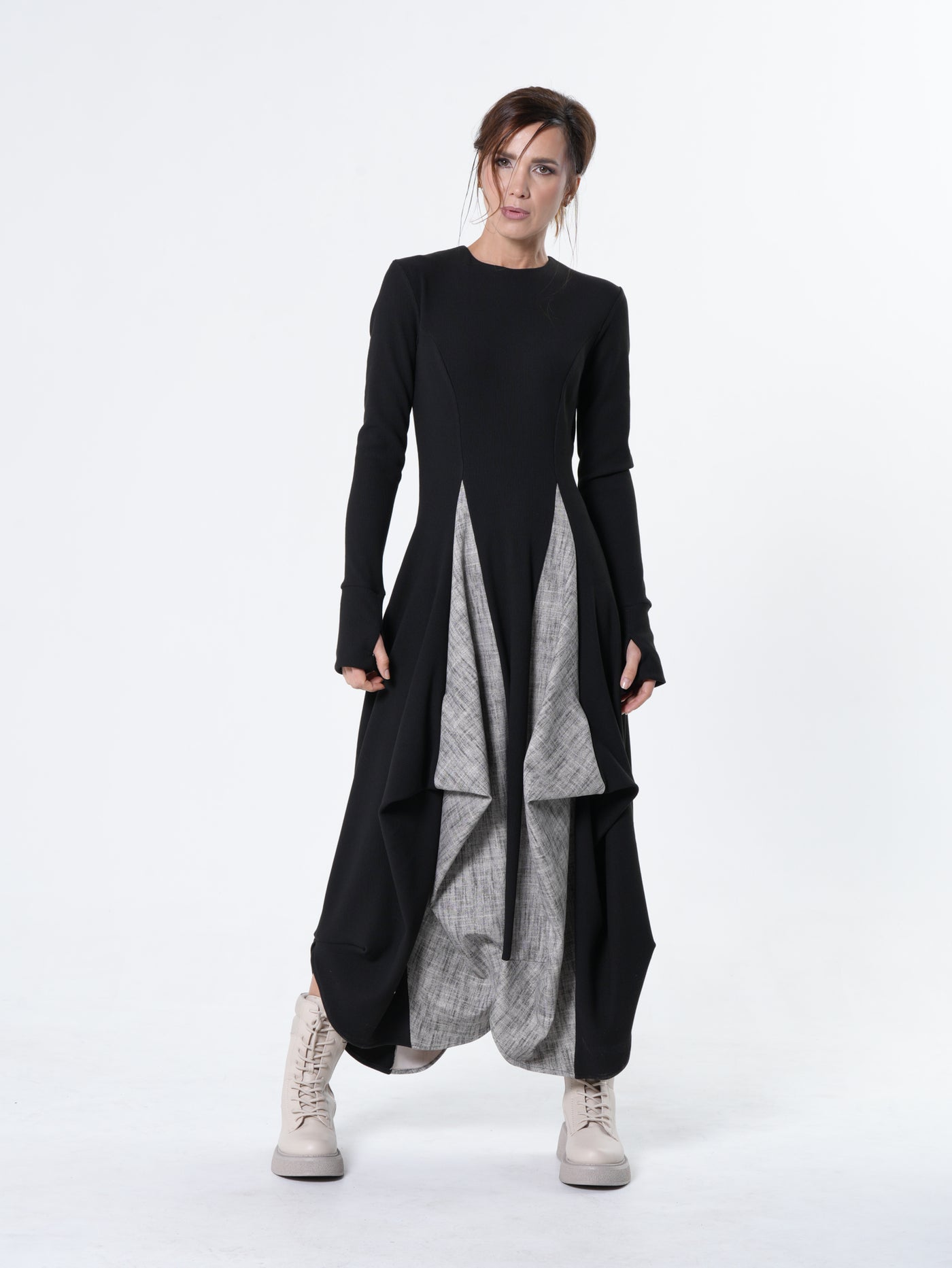 Two-Toned Maxi Dress With Thumbhole Sleeves