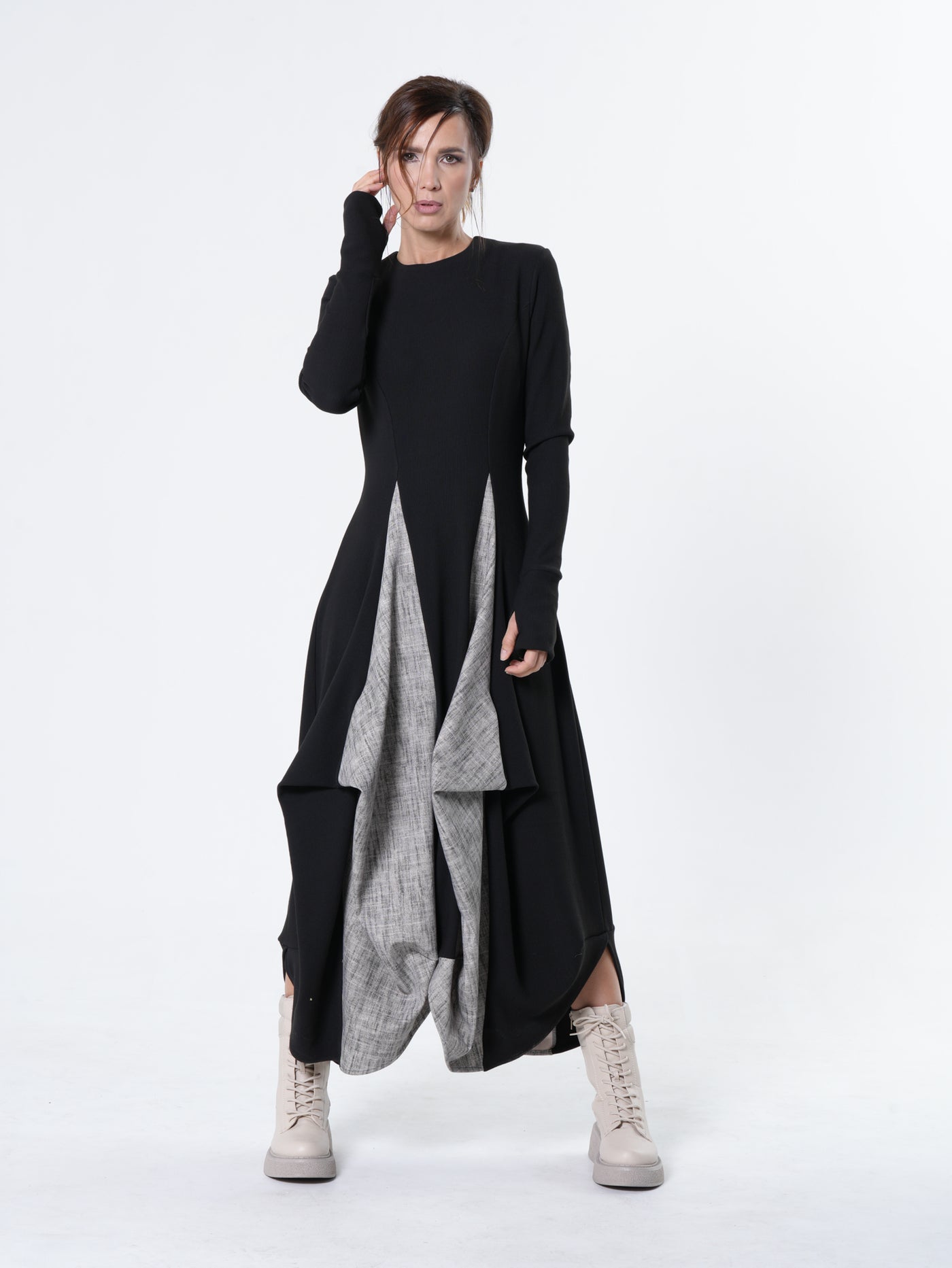 Two-Toned Maxi Dress With Thumbhole Sleeves