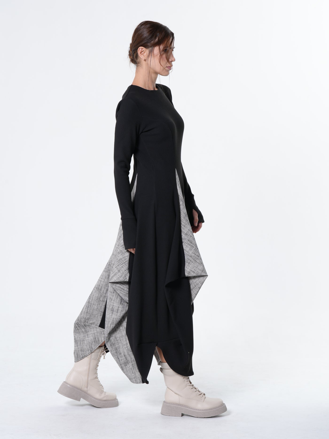 Two-Toned Maxi Dress With Thumbhole Sleeves