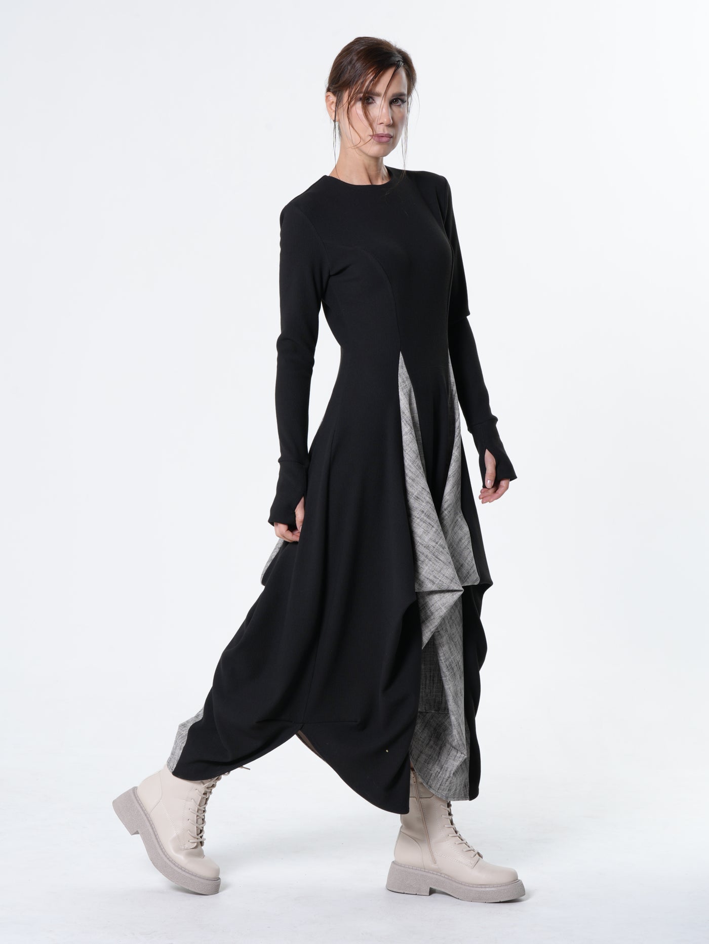 Two-Toned Maxi Dress With Thumbhole Sleeves