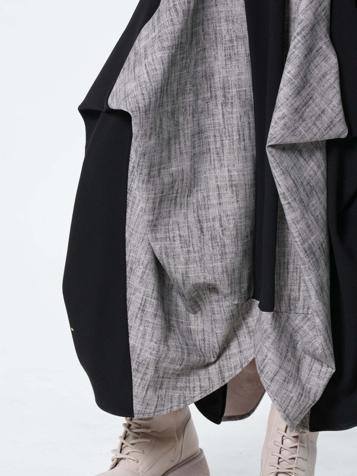 Two-Toned Maxi Dress With Thumbhole Sleeves