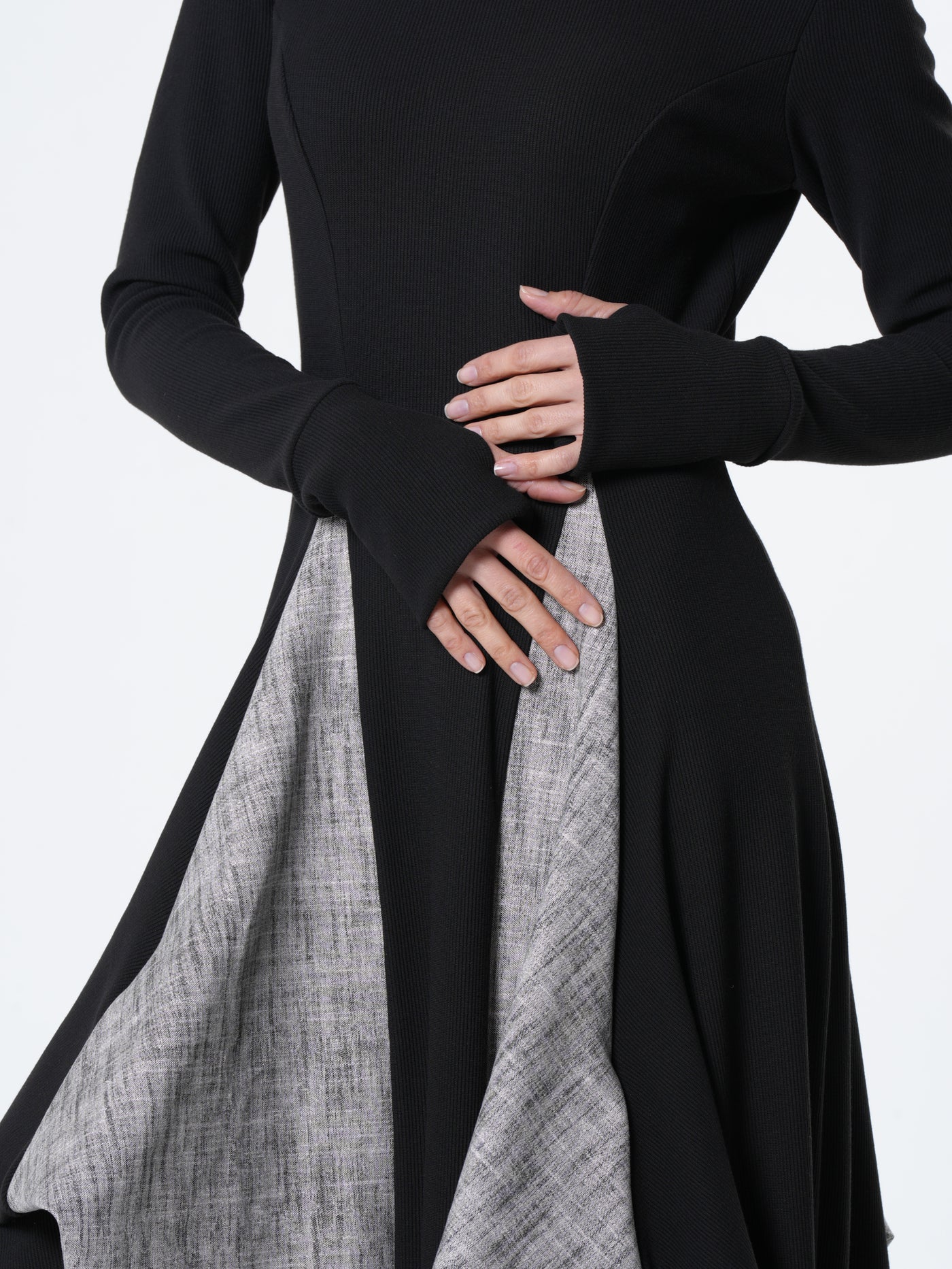 Two-Toned Maxi Dress With Thumbhole Sleeves