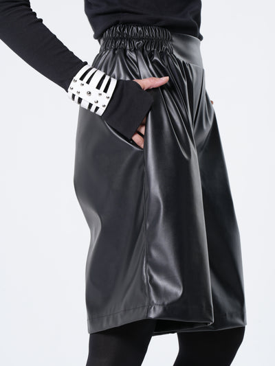 Vegan Leather Bermuda Shorts In Black