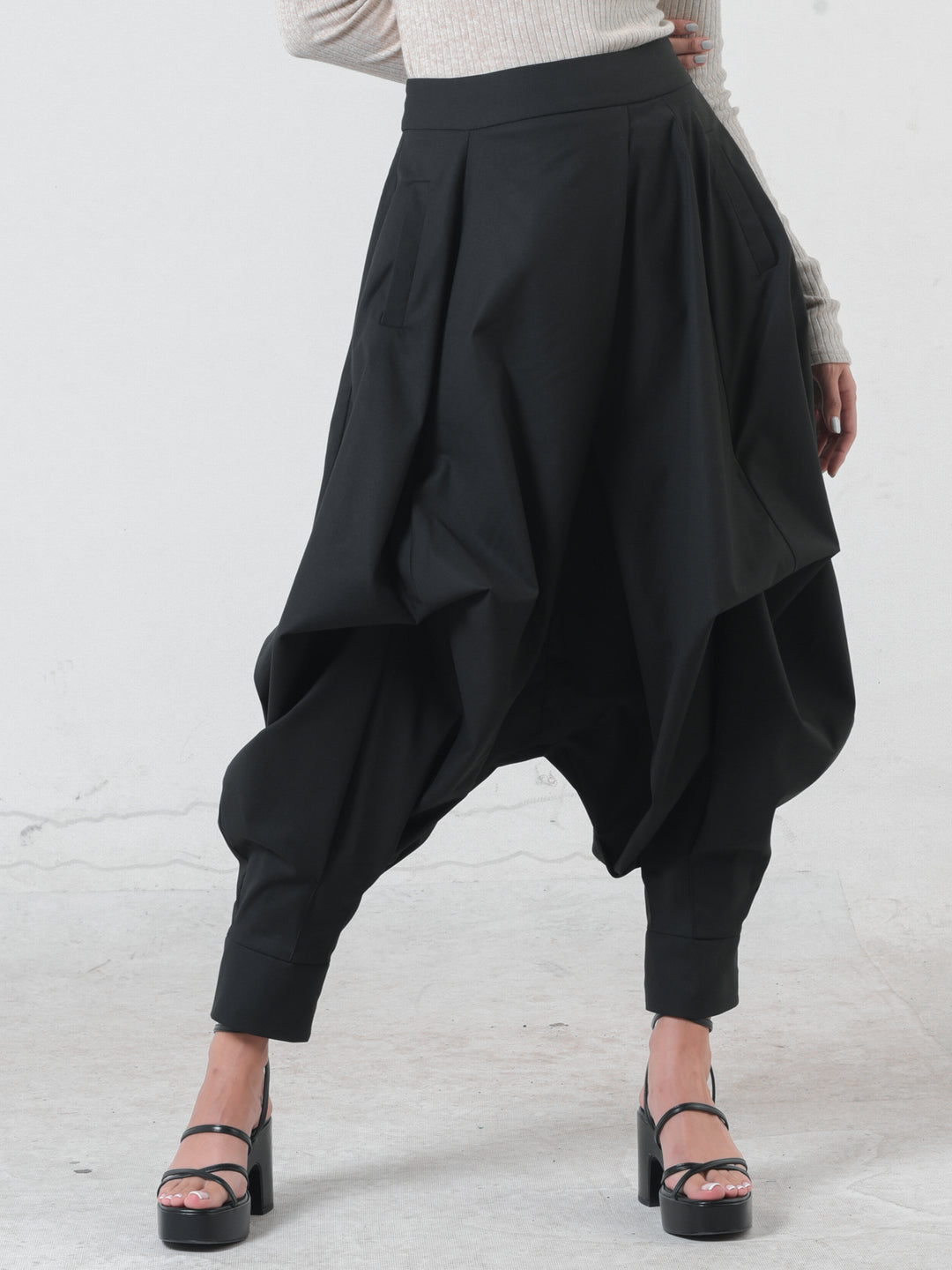 dropcrotchpants_4_1080x.jpg?v=