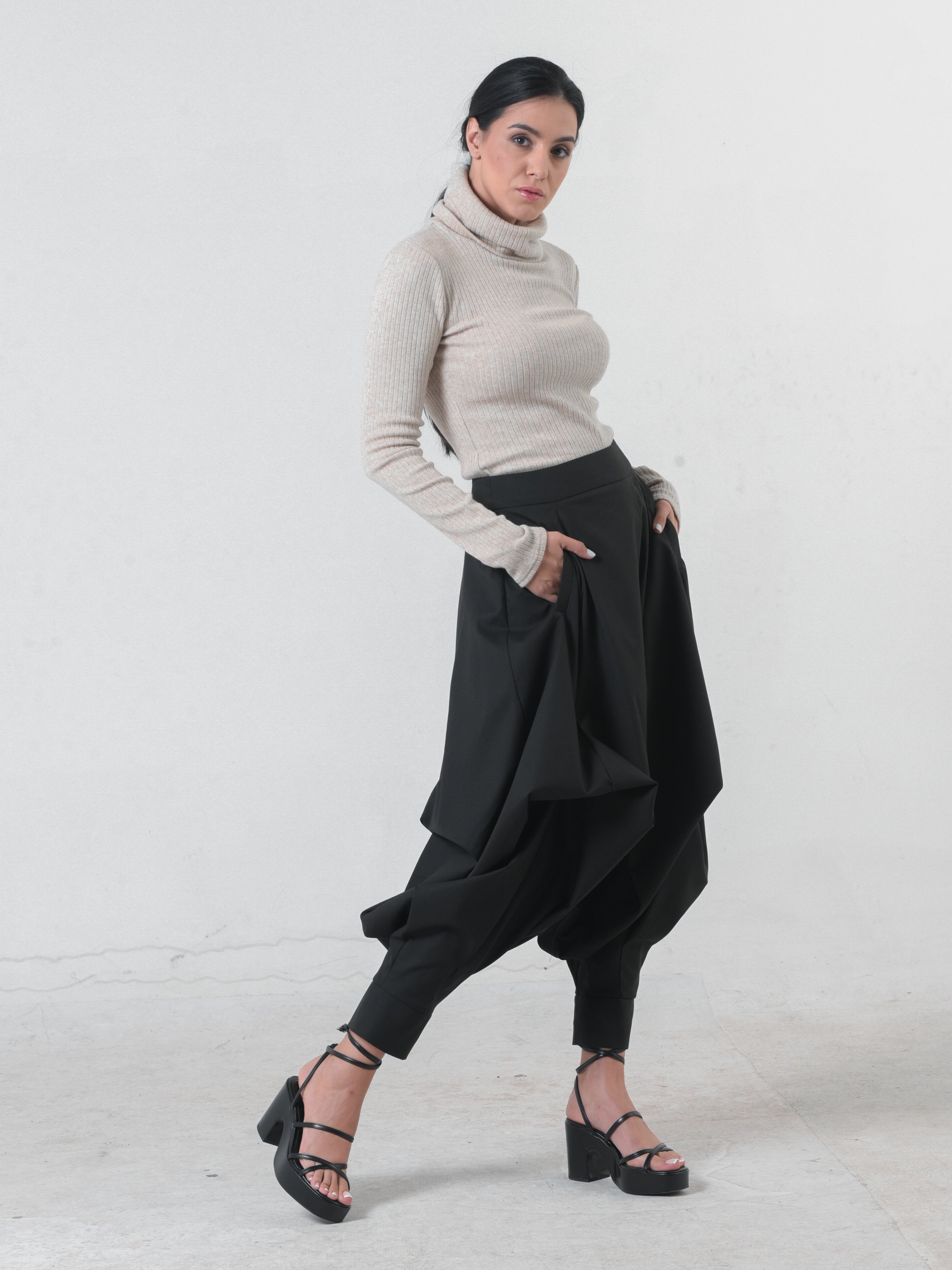 Black Gypsy Pants – Metamorphoza