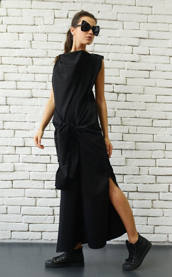 Extravagant Black Long Dress