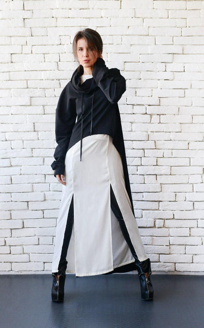 Oversize long black tunic