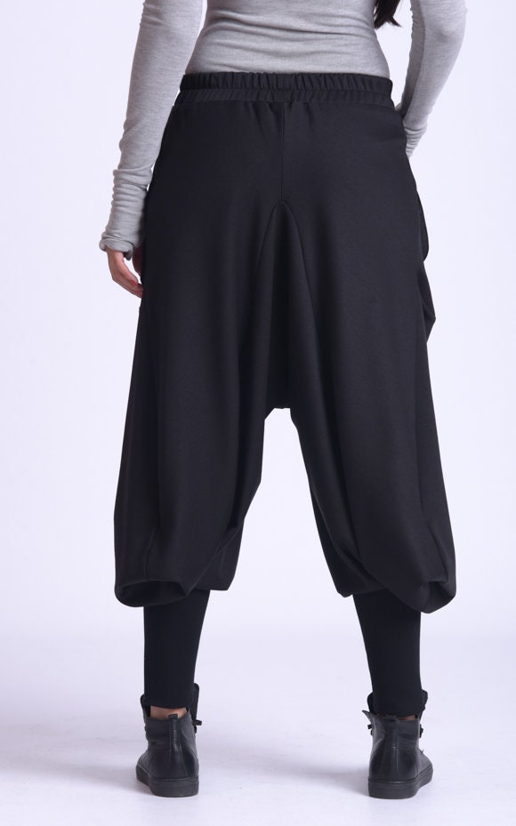 【THE MOZZ】Moanne Half Pants Drop Crotch Pants – Metamorphoza