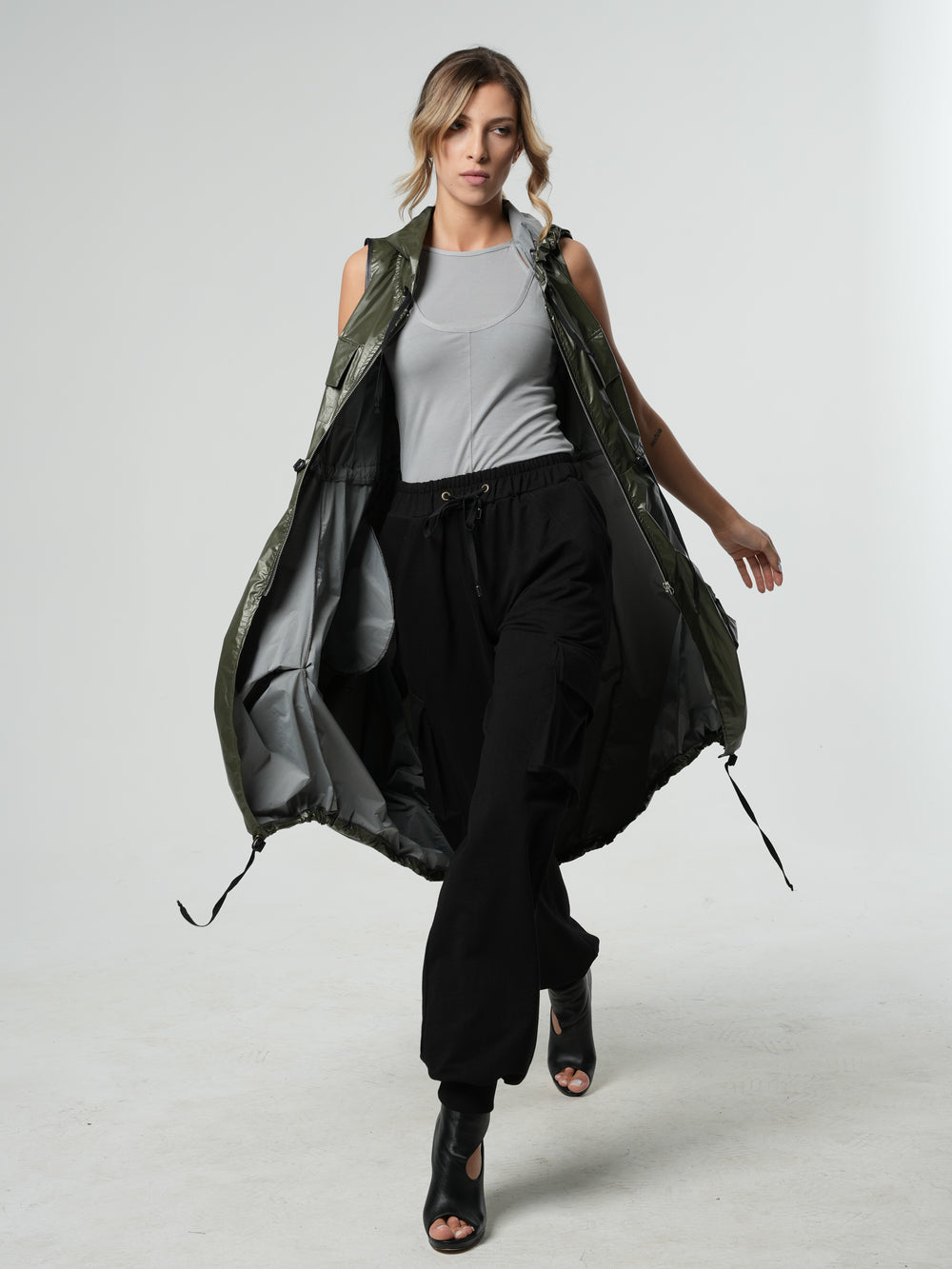 Cutout Cotton Tank Top in Gray