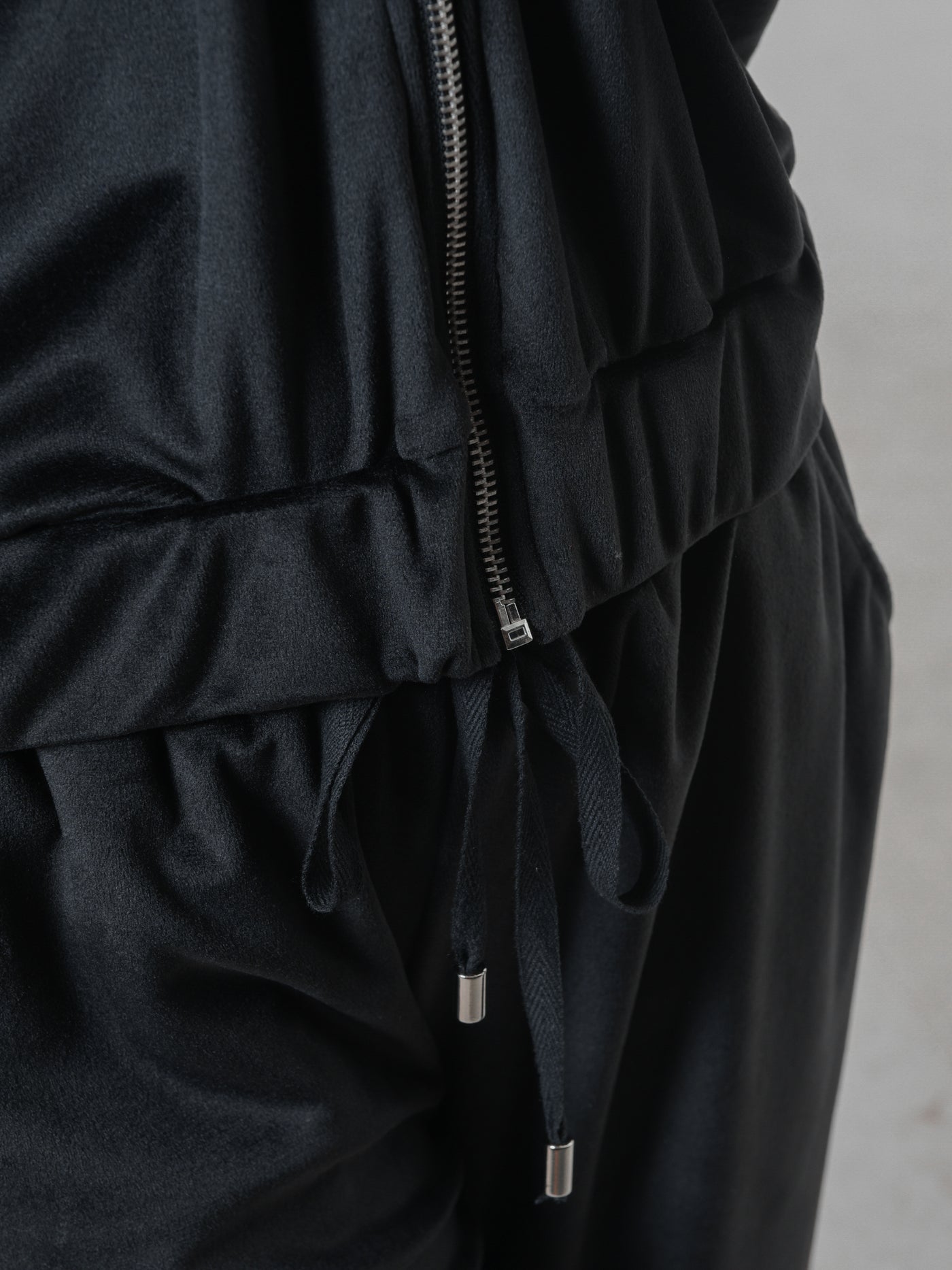 Hooded Top with Zipper